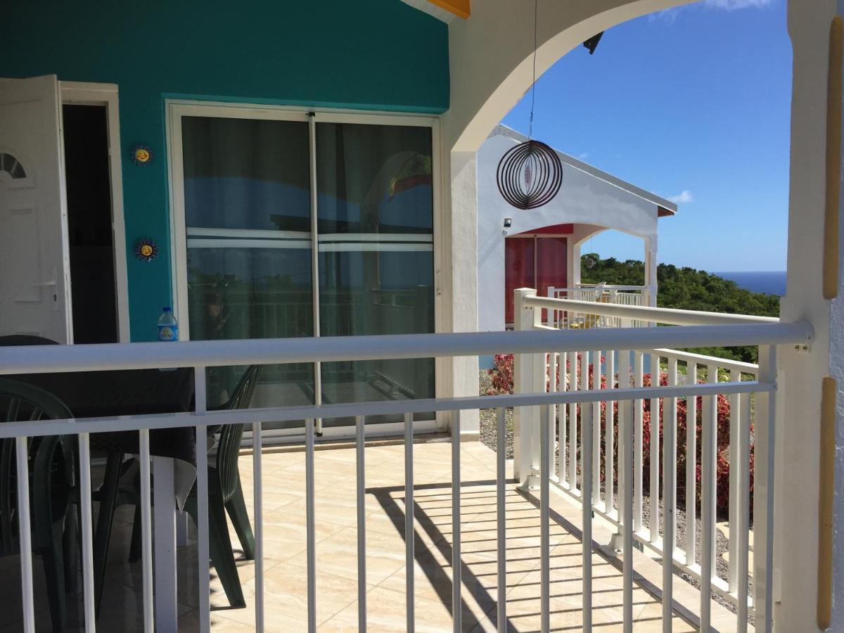 Planete Bleue Habitation Mes Desirs Vila Beaurenom Exterior foto