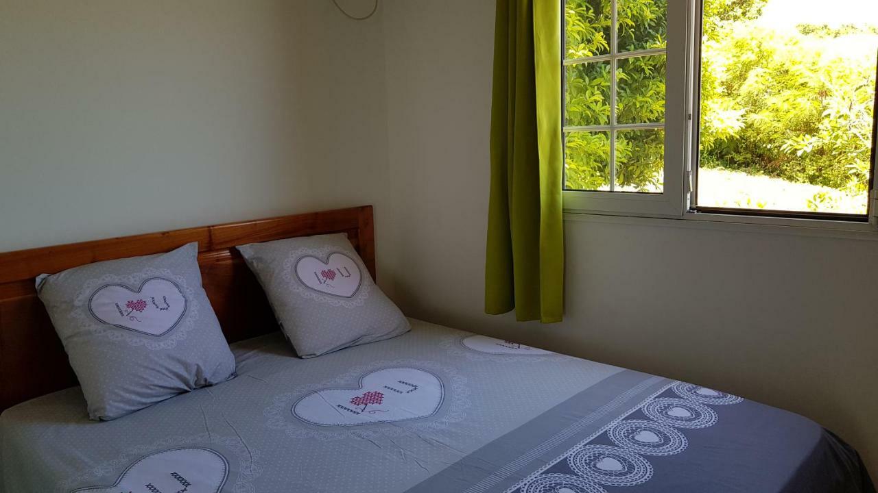 Planete Bleue Habitation Mes Desirs Vila Beaurenom Exterior foto