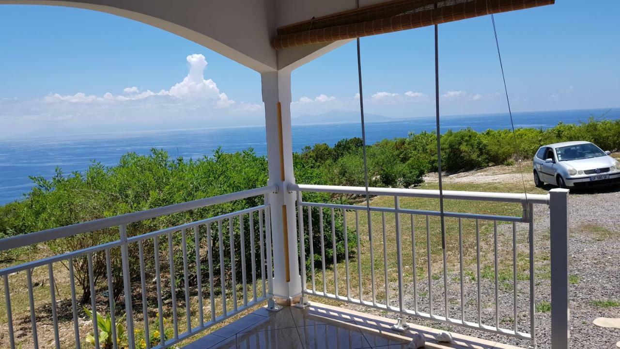 Planete Bleue Habitation Mes Desirs Vila Beaurenom Exterior foto